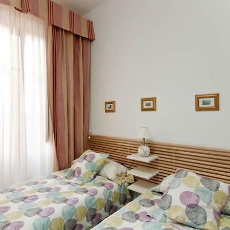 Apartamento Centro Historico Malaga Luaran gambar