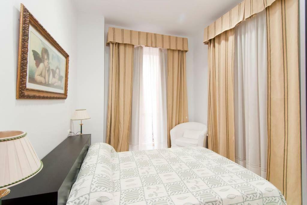 Apartamento Centro Historico Malaga Luaran gambar